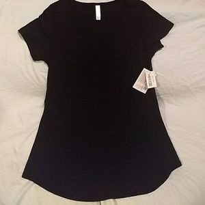LuLaRoe XS Classic Tee